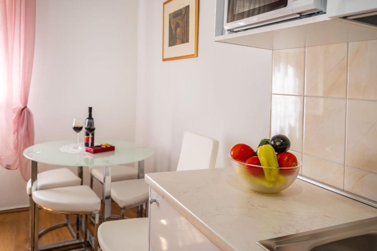 History Apartments Center Zadar Bagian luar foto