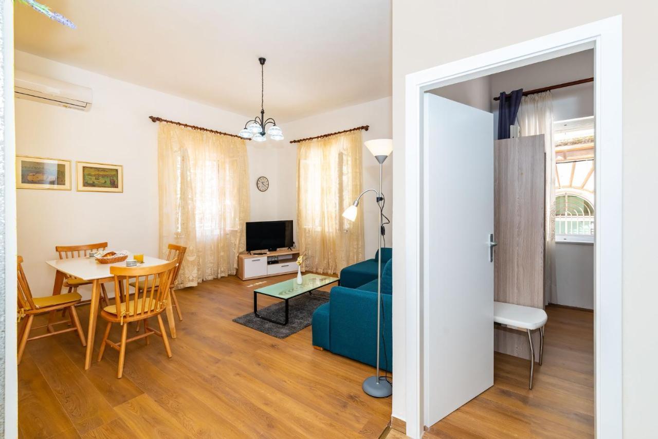 History Apartments Center Zadar Bagian luar foto