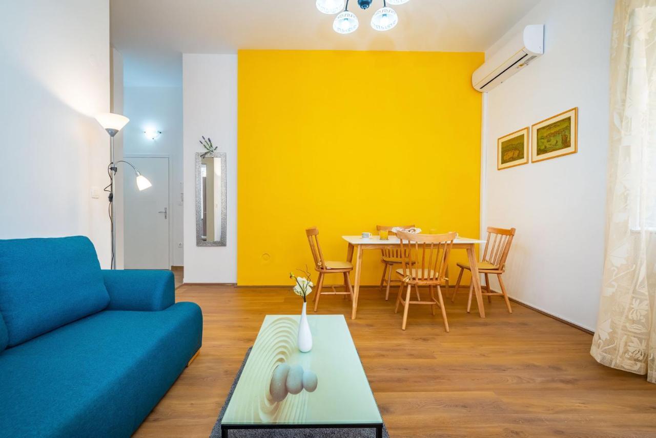 History Apartments Center Zadar Bagian luar foto