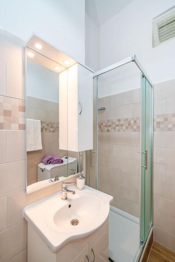 History Apartments Center Zadar Bagian luar foto